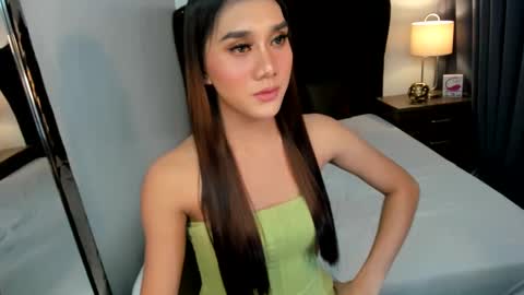 Snapshot of ellats_18 chatting on 12.09.24 Sophia online show from 12.09.24