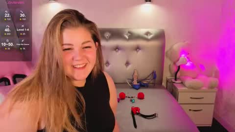 Scarlet online show from 10.15.25