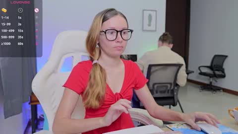 Snapshot of ellcrys chatting on 10.03.25 im Elsa lets go Subscribe to my OF and Youtube -35 online show from 10.03.25