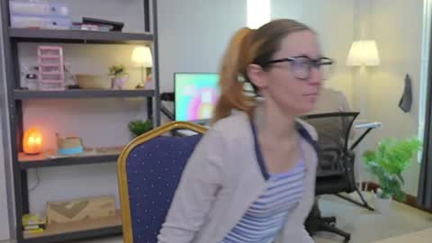 Snapshot of ellcrys chatting on 11.15.25 im Elsa lets go Subscribe to my OF and Youtube -35 online show from 11.15.25