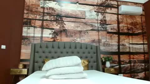 Elle online show from 02.25.25