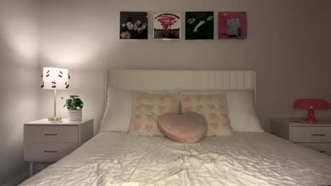 Ellebby7 online show from 02.22.25