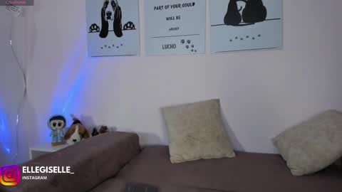 Yiss online show from 10.14.25