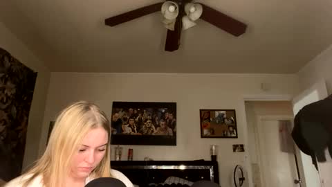 Snapshot of ellejess chatting on 03.03.26 ellejess online show from 03.03.26