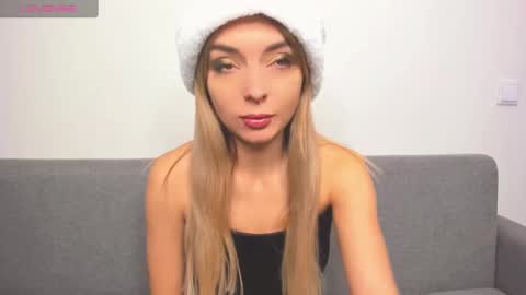 Snapshot of ellen_flow chatting on 01.02.25 ellen_flow online show from 01.02.25