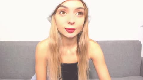 Snapshot of ellen_flow chatting on 01.05.25 ellen_flow online show from 01.05.25