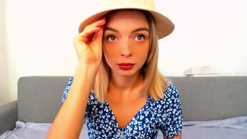 Snapshot of ellen_flow chatting on 10.11.25 ellen_flow online show from 10.11.25