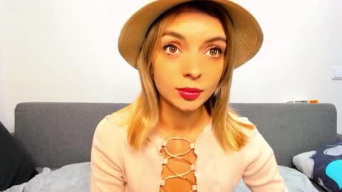 Snapshot of ellen_flow chatting on 11.11.25 ellen_flow online show from 11.11.25