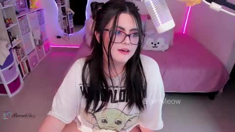 Snapshot of ellen_meow chatting on 10.20.25 Meow in da house  . online show from 10.20.25