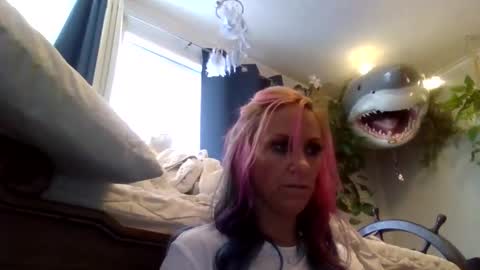 Snapshot of ellenv chatting on 12.05.24 ElleNV online show from 12.05.24