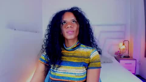 Snapshot of ellie_alves chatting on 02.13.25 Ellie online show from 02.13.25