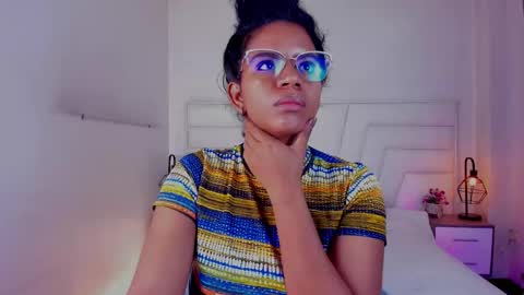 Snapshot of ellie_alves chatting on 02.28.25 Ellie online show from 02.28.25