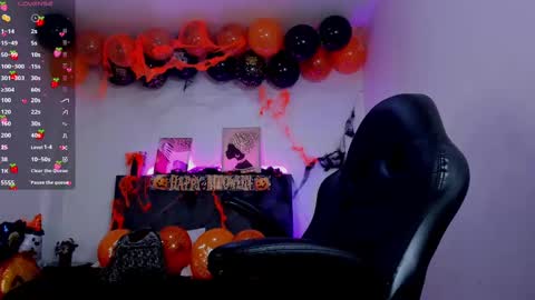  Ellie   online show from 10.24.25