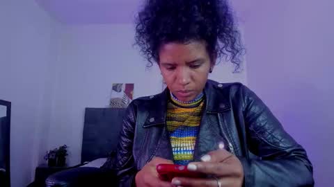  Ellie   online show from 11.10.25