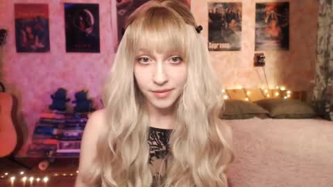 Snapshot of ellie_friendly chatting on 01.09.25 ellie_friendly online show from 01.09.25