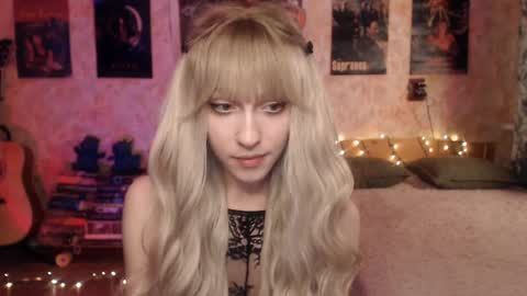 Snapshot of ellie_friendly chatting on 01.30.25 ellie_friendly online show from 01.30.25