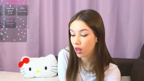 Snapshot of ellie_miller_ chatting on 12.18.25 ellie online show from 12.18.25