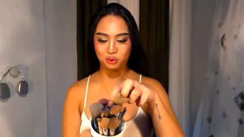 ellie online show from 11.24.25