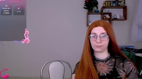 Snapshot of ellies_8 chatting on 02.24.25 Ellie online show from 02.24.25