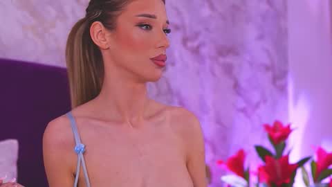 EllinaNuria online show from 03.09.26