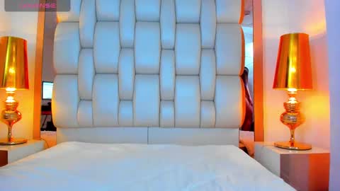 E L L I O T    V E L E Z online show from 03.11.25