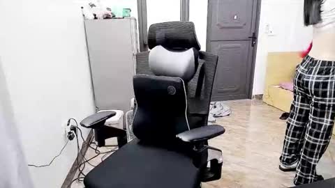 ellsa9x online show from 02.06.26