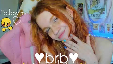 Snapshot of elly_milas chatting on 10.12.25 Elly     Fansly  online show from 10.12.25