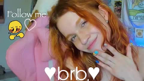 Elly     Fansly  online show from 11.11.25