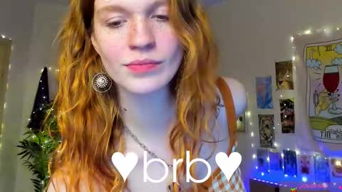 Snapshot of elly_milas chatting on 02.10.26 Elly Fansly online show from 02.10.26