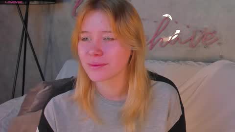 ellya_castro online show from 09.17.25