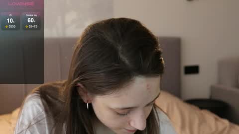 Elly online show from 04.18.26