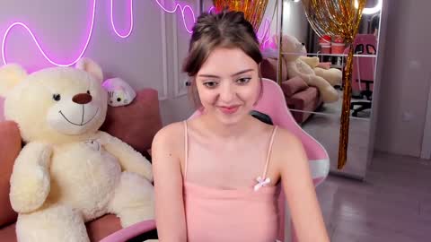 Snapshot of ellyford chatting on 01.03.25 Elly online show from 01.03.25