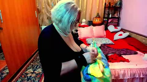 ellyhot53 online show from 03.04.25