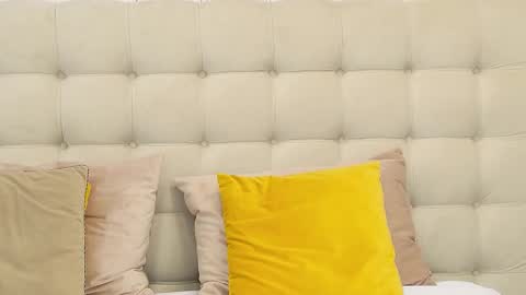 EllyRoss online show from 12.14.25