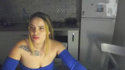 Snapshot of ellyslimdoll chatting on 03.19.26 ellslimdoll online show from 03.19.26