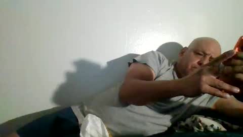 elmario24 online show from 10.17.25