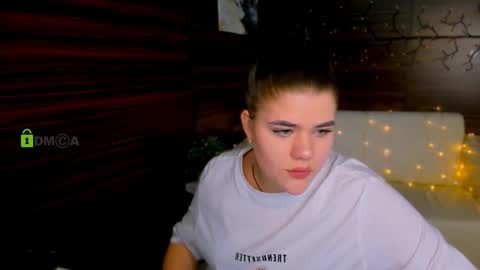 Elmi online show from 02.12.25