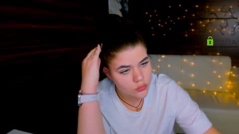 Elmi online show from 02.12.25