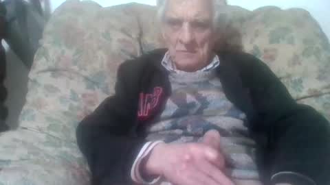 Snapshot of elmo191271 chatting on 02.10.26 elmo191271 online show from 02.10.26