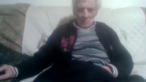 Snapshot of elmo191271 chatting on 02.18.26 elmo191271 online show from 02.18.26