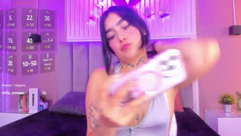 Elodie  online show from 09.09.25