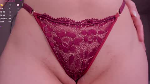 Snapshot of eloisaolivero chatting on 12.28.24 ELOISA OLIVERO online show from 12.28.24