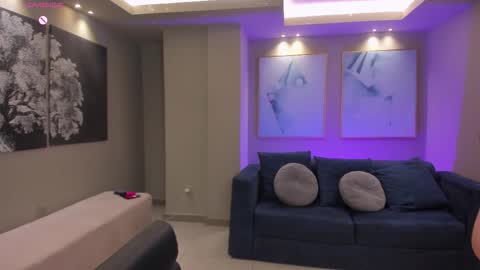 ELOISA OLIVERO online show from 10.30.25