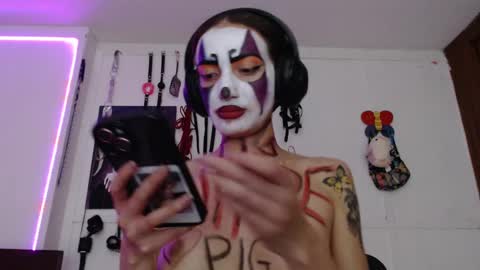 Chelsea  Please help me to reach 100 thumbs up online show from 01.12.25