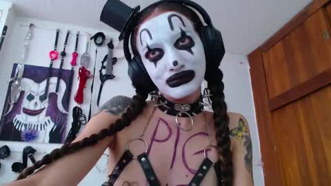 Chelsea  Please help me to reach 100 thumbs up online show from 01.30.25