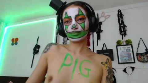 Chelsea  Please help me to reach 100 thumbs up online show from 02.01.25