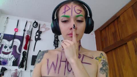 Chelsea  Please help me to reach 100 thumbs up online show from 02.18.25