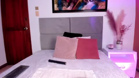 EloiseQuinn online show from 01.27.25