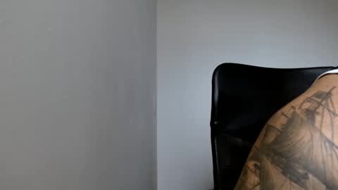 Snapshot of elosocazador chatting on 12.30.24 elosocazador online show from 12.30.24