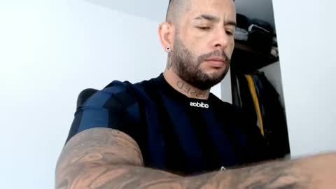 Snapshot of elosocazador chatting on 01.25.25 elosocazador online show from 01.25.25
